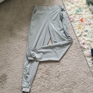Athleta Gray Ankle & Cropped Pants